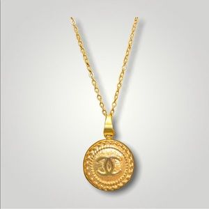Designer button necklace